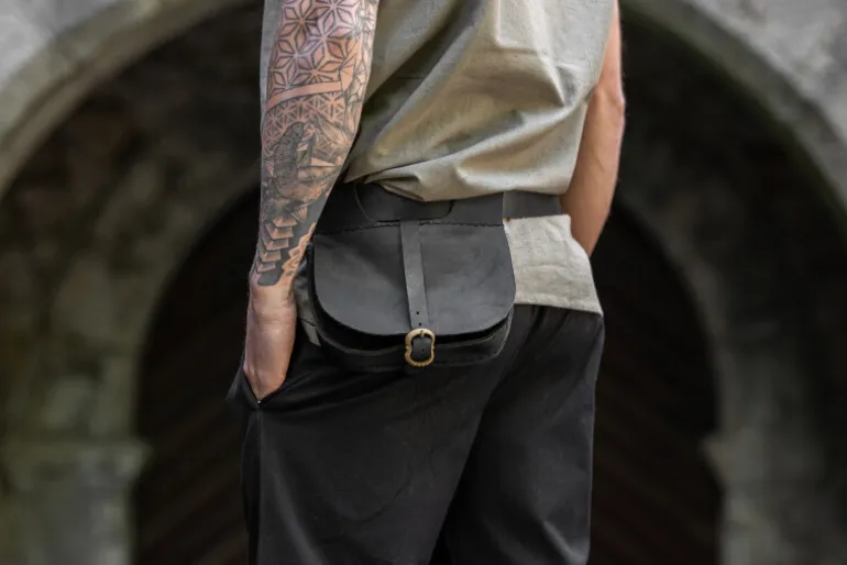 Leonardo Carbone Mittelalter Gürteltasche Leder "Udo" Schwarz | Taschen / Beutel