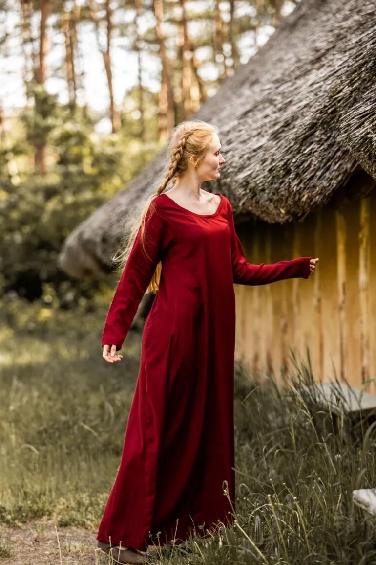 Leonardo Carbone Schlichtes Wikinger Unterkleid "Scarlet" | Damen Kleider