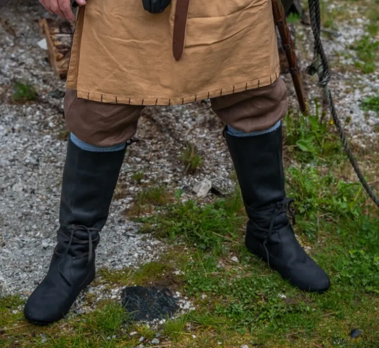 Leonardo Carbone Wikingerstiefel "Ole" aus Nubukleder | Schuhe